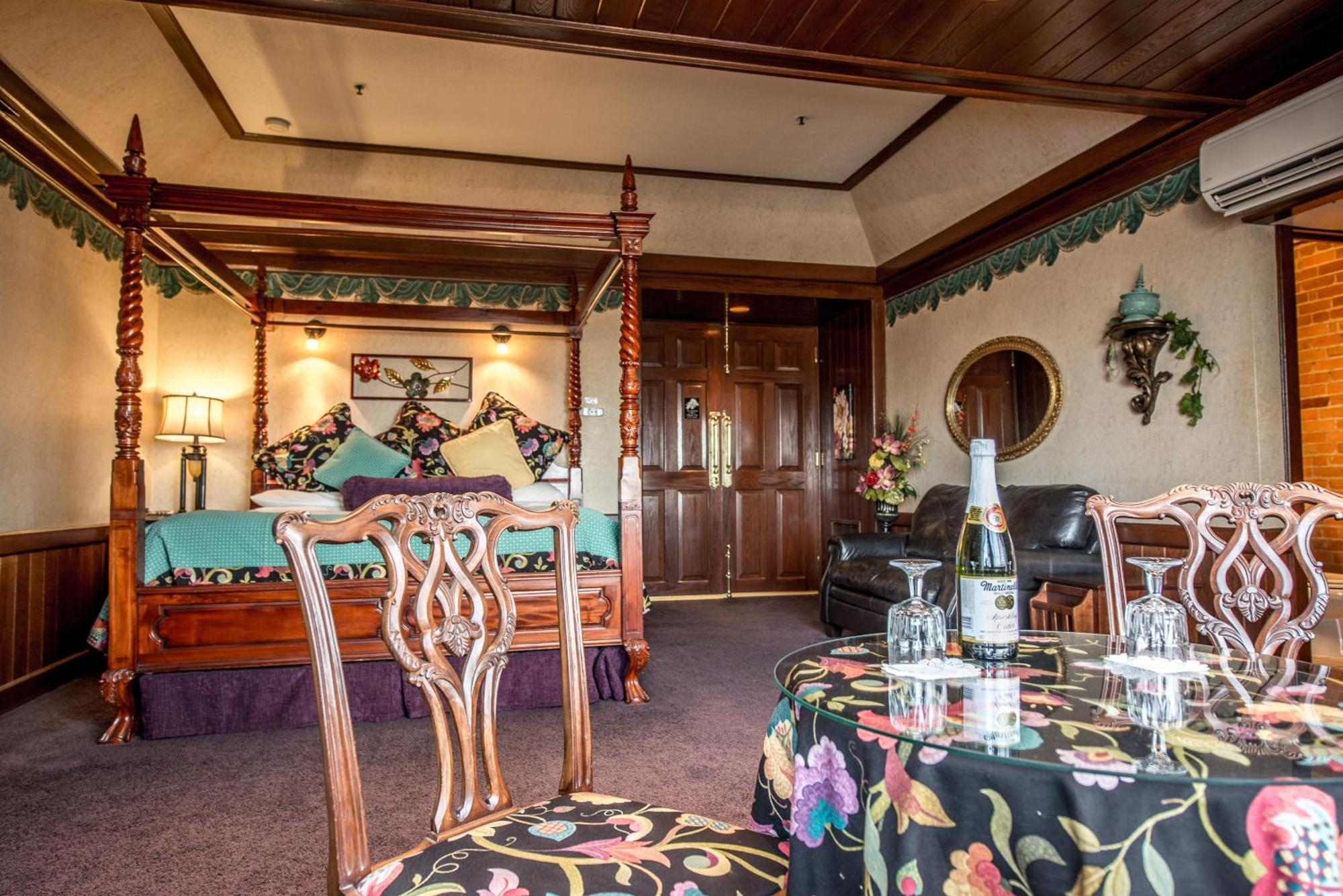 The Anniversary Inn - Fifth South Солт-Лейк-Сити Экстерьер фото